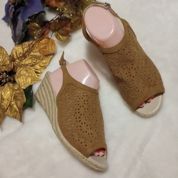 Sandals shoes for women size 10 - Picture 2 of 4